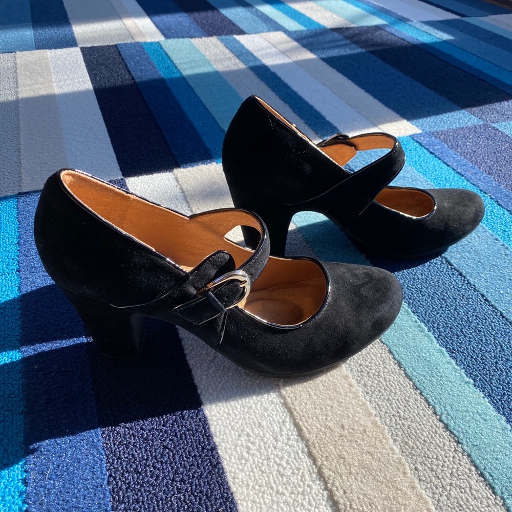 Söfft Miranda black suede Mary Jane pumps